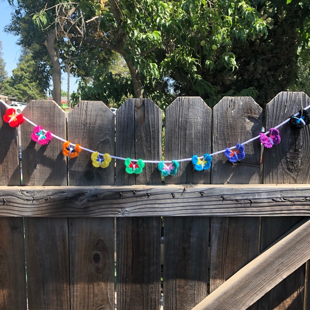 🎉HP🎉🌈Handmade Crochet Rainbow Butterfly Garland🌈 - Picture 1 of 10